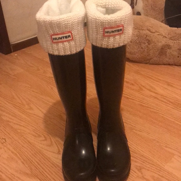 Hunter Shoes - Black Hunter Boots with Socks